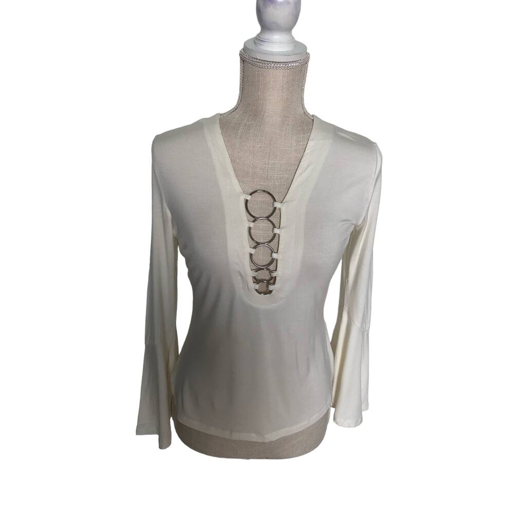 Uniq White Deep V Ring Detail Bell Sleeve Knit Top - M